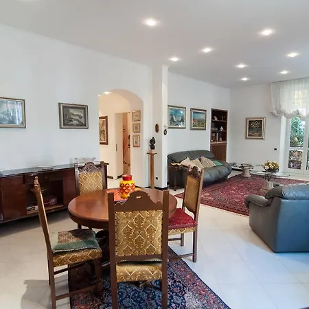 Apartment Corso Cavour Di Paola La Spezia